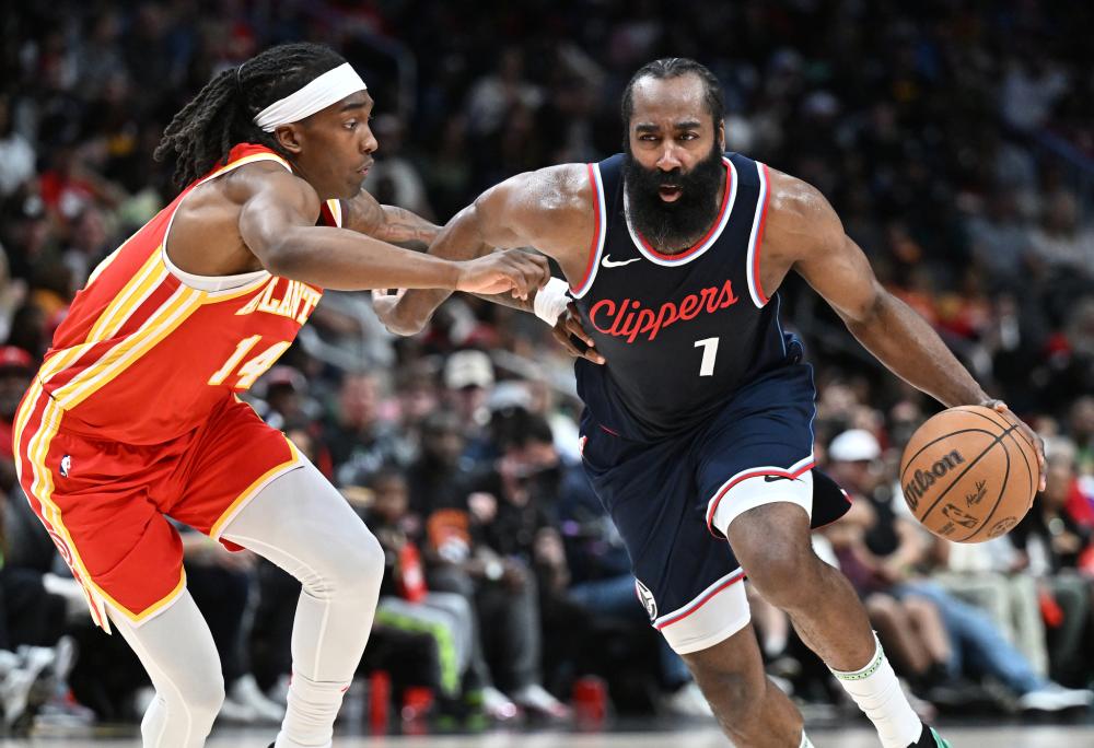 他在接受媒 他在接受媒